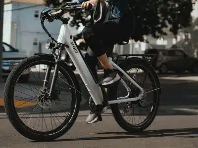 Débrider un vélo à assistance électrique